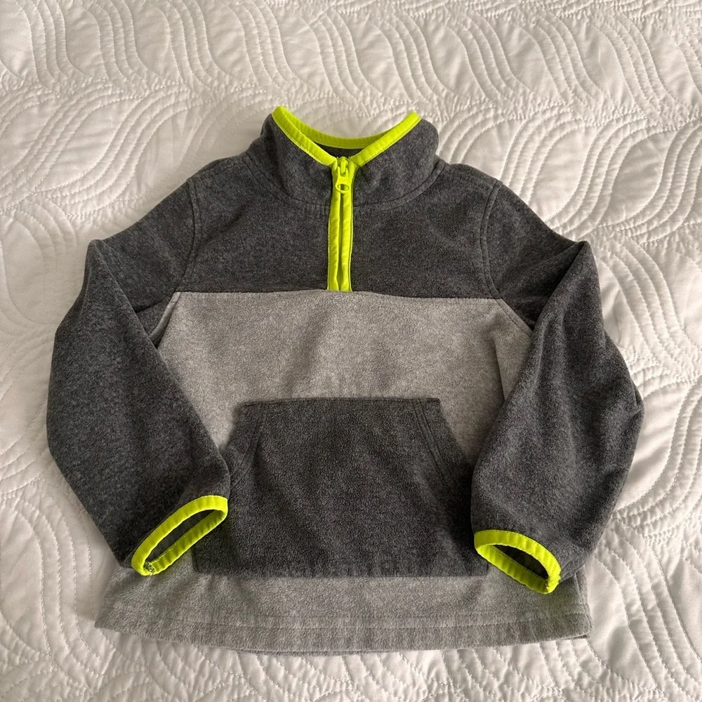 OshKosh B'gosh Charcoal and Neon Lime Hoodie Boy’s Sz. 3T